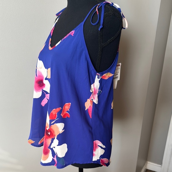 Floral Print Women's Top - Picture 6 of 7